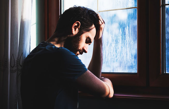 Yapılan Araştırmalar Eşleri Kendilerinden Daha Fazla Para Kazanan Erkeklerin Strese Girdiğini Gösteriyor